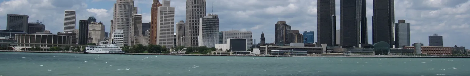The best spots to stop at while cruising between the Great Lakes from Detroit to Port Huron